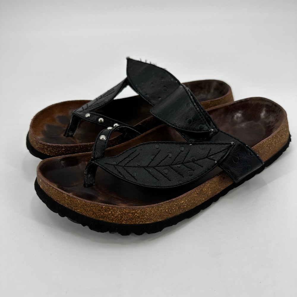 Betula by Birkenstock Black Leaf Studded Ostrich Embossed Cork Sandals Size 39/8